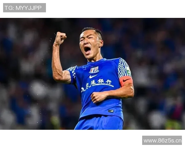 中超直播：聚焦赛场激烈对决，深入分析球队战术与球员表现